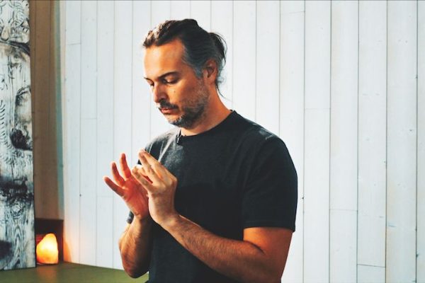 Meditación Laya Yoga para la quietud y proyección